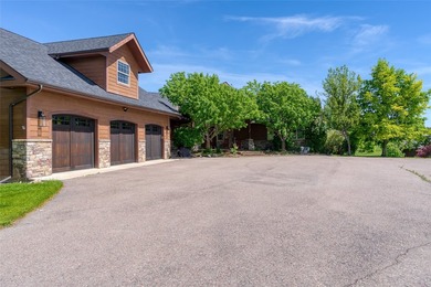 One-of-a-kind equestrian estate. Two homes sitting on two - photo 47