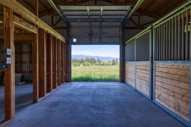 One-of-a-kind equestrian estate. Two homes sitting on two - photo 50