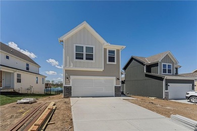 (private lake, pond, creek) Home Sale Pending in Blue Springs Missouri