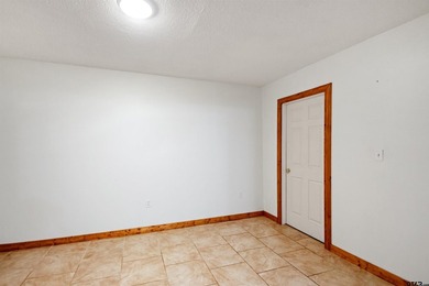 Welcome to this remarkable 3-bedroom, 2-bath home offering - photo 11
