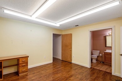 Welcome to this remarkable 3-bedroom, 2-bath home offering - photo 18