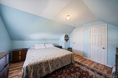 Welcome to this beautifully updated 4-bedroom, 1.5-bath Cape set - photo 21