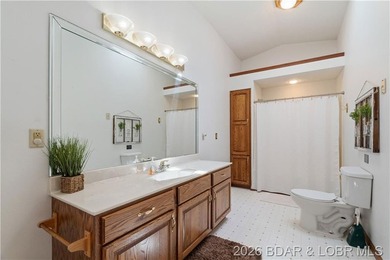 Outstanding 5-BR home (1 non-conforming) w/4 full - photo 23