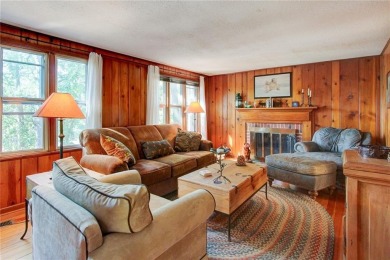 Lake Lotawana Home For Sale in Lake Lotawana Missouri