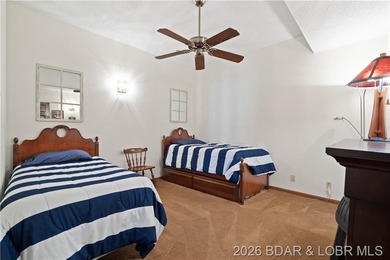 Outstanding 5-BR home (1 non-conforming) w/4 full - photo 34