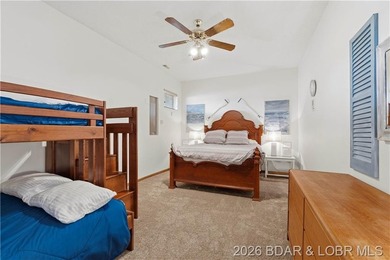 Outstanding 5-BR home (1 non-conforming) w/4 full - photo 35