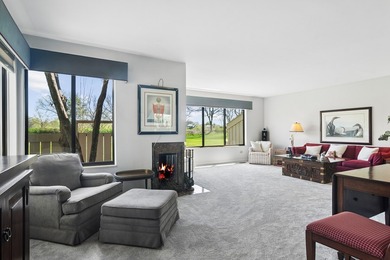 Bright, sun-filled end-unit townhouse that feels like a - photo 9