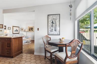 Bright, sun-filled end-unit townhouse that feels like a - photo 10