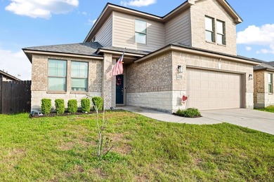 Thoughtfully designed and impeccably maintained, this 4-bedroom - photo 2
