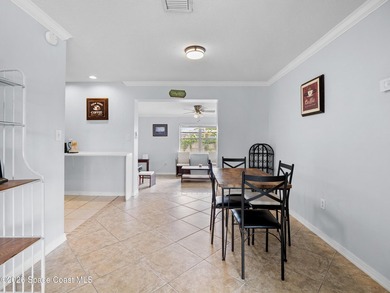 Discover the perfect blend of comfort and convenience in this - photo 5