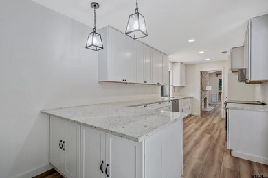 Welcome to your beautifully updated home in the highly - photo 11