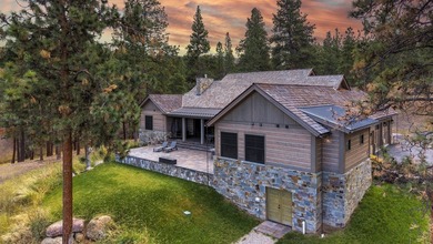 Stunning new western/modern home w/ 4 beds, 4.5 baths offers a - photo 11