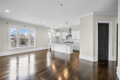 Stunning 4th-floor residence (Unit 403) in the heart of Vickery