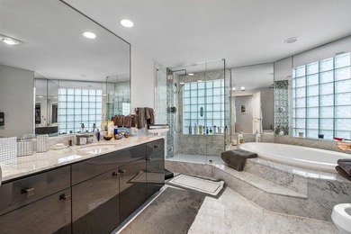 This beautifully redone 2 bedroom, 2.1 bathroom Sloans Curve - photo 17