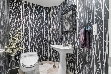 This beautifully redone 2 bedroom, 2.1 bathroom Sloans Curve - photo 21