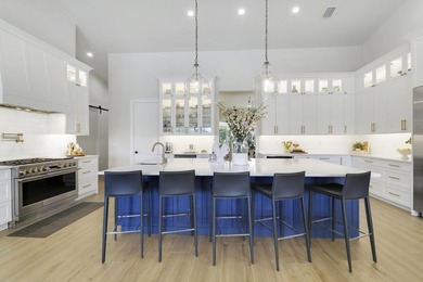 Newly offered custom estate home on 1.13 acres in the - photo 25