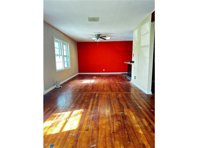 Welcome to this beautiful house, with a little TLC can be your - photo 2