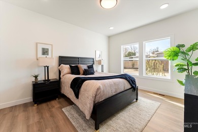 Private ADU | Modern Finishes & Income Potential. Beautifully