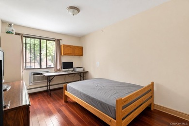 Top-Floor 4-Bedroom Condo in the Heart of the Lower East Side - photo 11