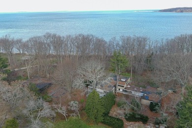 Rare and Remarkable Waterfront Offering on Centre Island An - photo 13