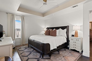 This delightful, move-in ready home welcomes you with a spacious - photo 17
