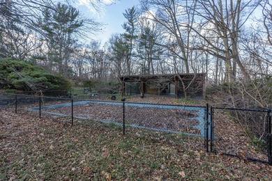 Rare and Remarkable Waterfront Offering on Centre Island An - photo 22