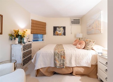 This 1-bedroom, 1-bathroom condo at Foster Boat Works offers an - photo 25