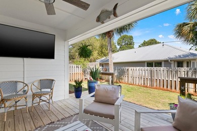 This delightful, move-in ready home welcomes you with a spacious - photo 28