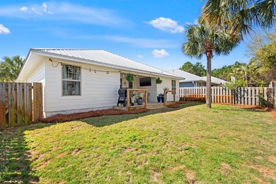 This delightful, move-in ready home welcomes you with a spacious - photo 30