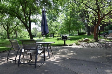 Welcome home. Beautifully maintained condo in PRIME location - photo 33
