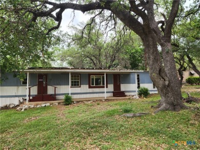Lake Home For Sale in Canyon Lake, Texas