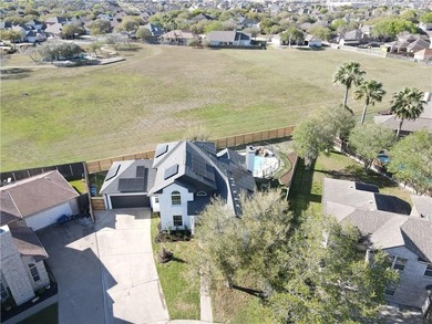Set in Kings Crossing, one of the area's most sought after - photo 4