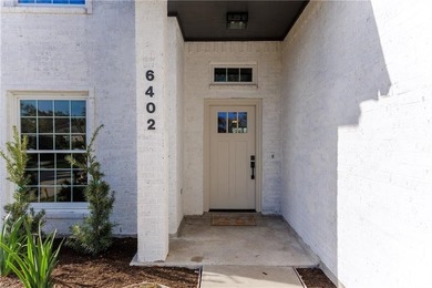 Set in Kings Crossing, one of the area's most sought after - photo 5