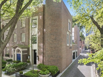 A rare architectural offering on one of Chicago's most coveted - photo 2