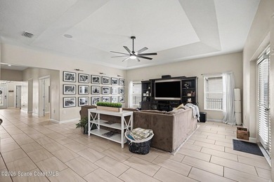Welcome to this exceptional 4-bedroom, 3.5-bathroom - photo 6