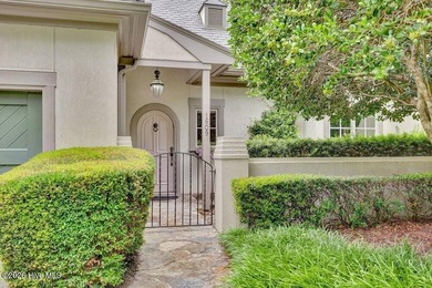 Welcome to this perfectly situated 3-bedroom, 3-bath Pembroke of - photo 3