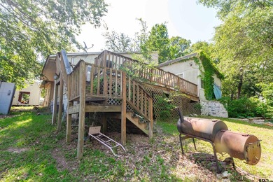 Welcome to this waterfront opportunity on Lake Holbrook - photo 14