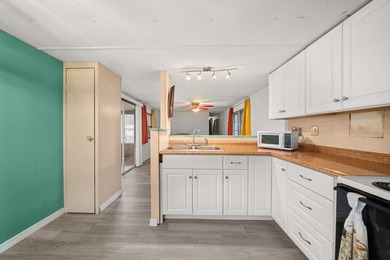 Enjoy the perfect fishing retreat in this very clean - photo 26