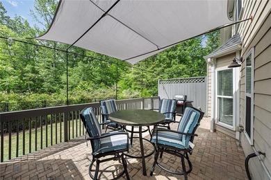 Located in Victoria Crossing, this end-unit townhome offers - photo 31