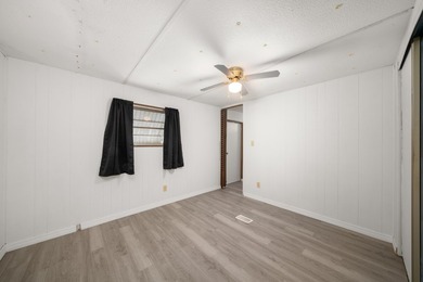 Enjoy the perfect fishing retreat in this very clean - photo 37