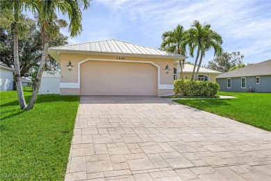 Cape Coral Lakes Area Home Sale Pending in Cape Coral Florida