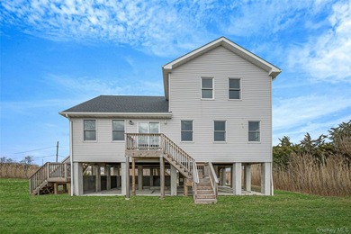 Waterfront Luxury Living | East Patchogue Welcome to an - photo 8
