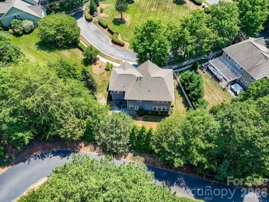 Meticulously maintained, this beautiful 4-bedroom, 2.5-bath home - photo 3