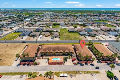 Perfect Island living! Spacious 3-bedroom, 2.5-bath townhome in - photo 3
