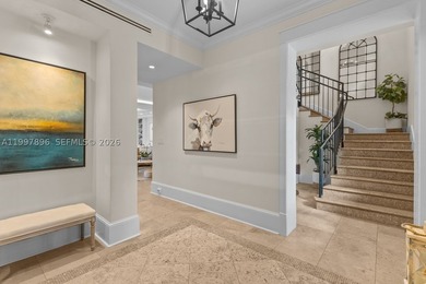 Timeless colonial-style residence, also known as Villa Rosa, set - photo 11