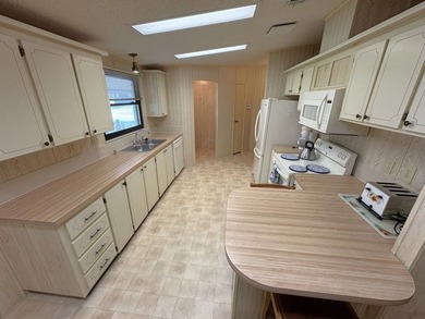 Additional listing photo 1