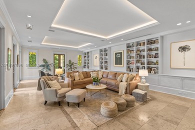 Timeless colonial-style residence, also known as Villa Rosa, set - photo 14