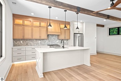 Under $800K in Charlevoix - brand-new luxury offering. Hard to - photo 15