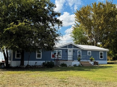 (private lake, pond, creek) Home For Sale in Rhome Texas