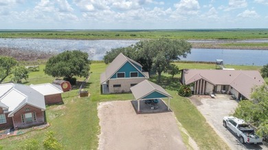 IT'S ALWAYS LAKE TIME AT THIS INCREDIBLE WATERFRONT RETREAT ON - photo 4